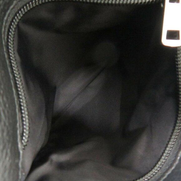 GUCCI Black Shoulder Bag - Picture 8 of 11